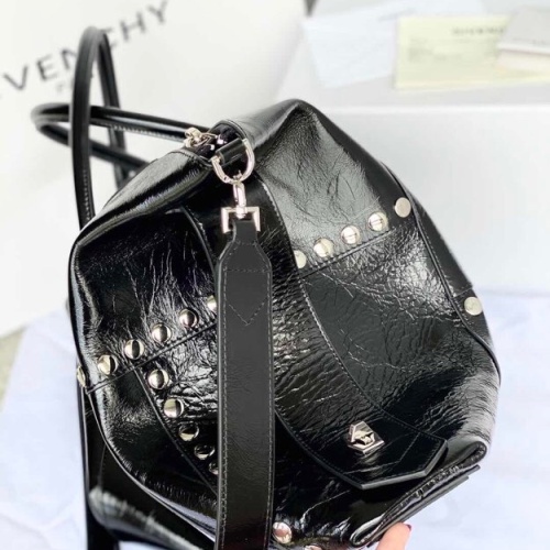 Cheap Givenchy AAA Quality Handbags For Women #1038872 Replica Wholesale [$261.16 USD] [ITEM#1038872] on Replica Givenchy AAA Quality Handbags
