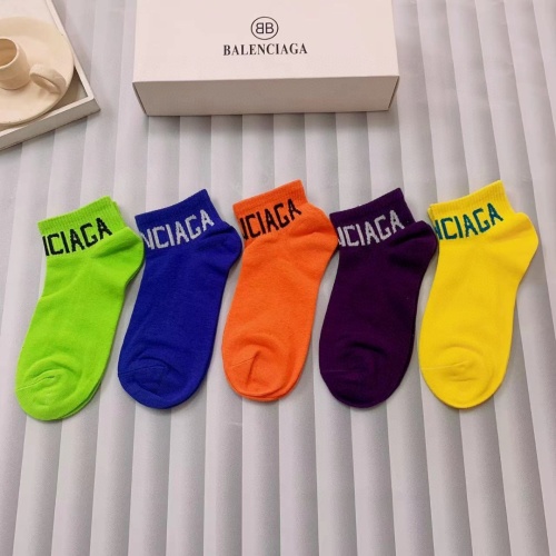 Cheap Balenciaga Socks #1040109 Replica Wholesale [$25.00 USD] [ITEM#1040109] on Replica Balenciaga Socks