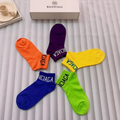 Cheap Balenciaga Socks #1040109 Replica Wholesale [$25.00 USD] [ITEM#1040109] on Replica Balenciaga Socks