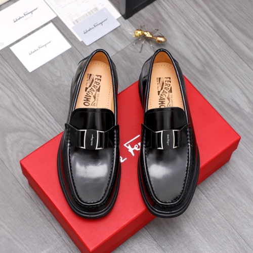 Cheap Salvatore Ferragamo Leather Shoes For Men #1042499 Replica Wholesale [$82.00 USD] [ITEM#1042499] on Replica Salvatore Ferragamo Leather Shoes