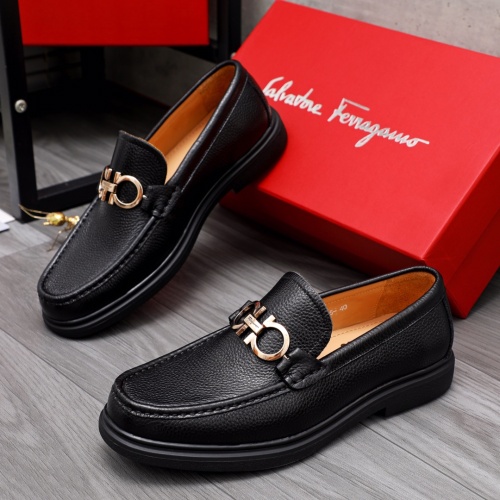 Cheap Salvatore Ferragamo Leather Shoes For Men #1042504 Replica Wholesale [$82.00 USD] [ITEM#1042504] on Replica Salvatore Ferragamo Leather Shoes