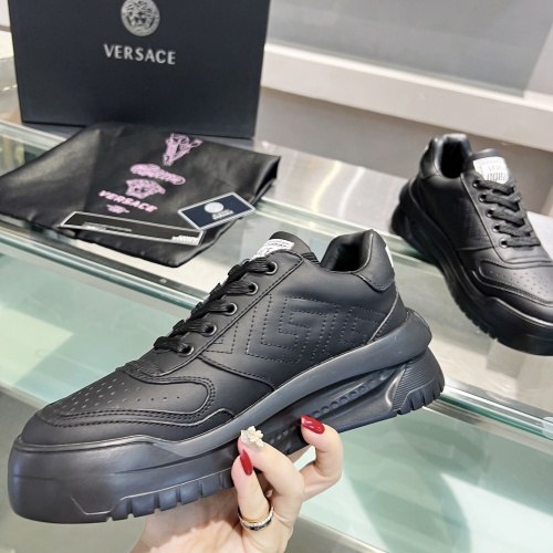 Cheap Versace Casual Shoes For Men #1043402 Replica Wholesale [$108.00 USD] [ITEM#1043402] on Replica Versace Casual Shoes