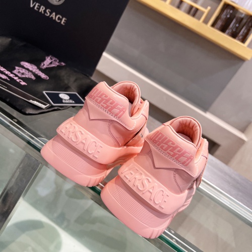 Cheap Versace Casual Shoes For Women #1043415 Replica Wholesale [$108.00 USD] [ITEM#1043415] on Replica Versace Casual Shoes