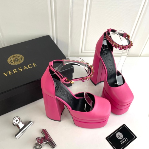 Cheap Versace Sandal For Women #1043715 Replica Wholesale [$130.00 USD] [ITEM#1043715] on Replica Versace Sandal