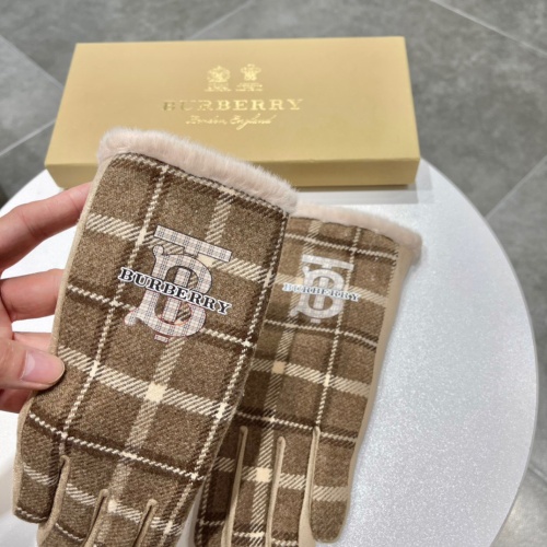 Cheap Burberry Gloves #1044875 Replica Wholesale [$42.00 USD] [ITEM#1044875] on Replica Burberry Gloves