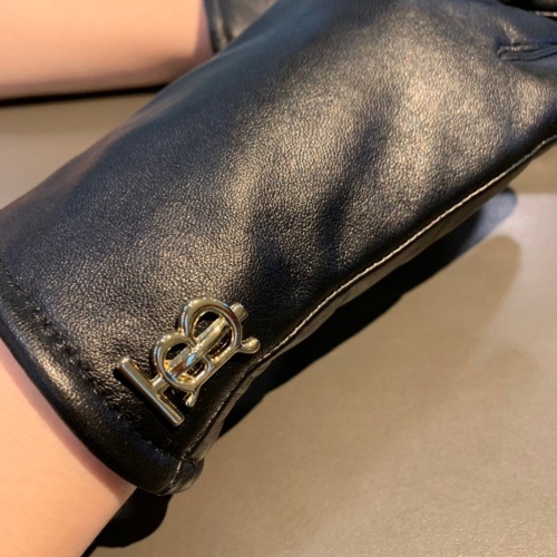 Cheap Burberry Gloves For Women #1044880 Replica Wholesale [$52.00 USD] [ITEM#1044880] on Replica Burberry Gloves