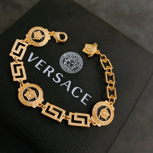 Cheap Versace Bracelet #1046481 Replica Wholesale [$36.00 USD] [ITEM#1046481] on Replica Versace Bracelets