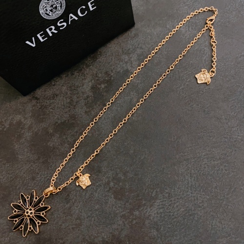 Cheap Versace Necklace #1046625 Replica Wholesale [$34.00 USD] [ITEM#1046625] on Replica Versace Necklaces