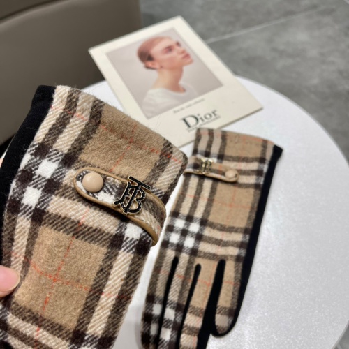 Cheap Burberry Gloves For Women #1046996 Replica Wholesale [$38.00 USD] [ITEM#1046996] on Replica Burberry Gloves