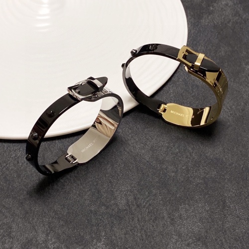 Cheap Michael Kors Bracelets #1048005 Replica Wholesale [$32.00 USD] [ITEM#1048005] on Replica Michael Kors Bracelets