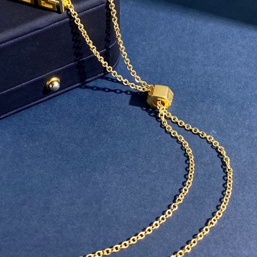Cheap Versace Necklace #1048073 Replica Wholesale [$36.00 USD] [ITEM#1048073] on Replica Versace Necklaces