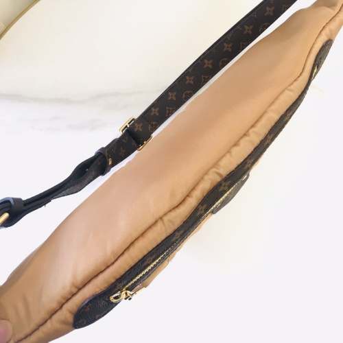 Cheap Louis Vuitton LV AAA Quality Belt Bags For Women #1048199 Replica Wholesale [$64.00 USD] [ITEM#1048199] on Replica Louis Vuitton LV AAA Quality Belt Bags