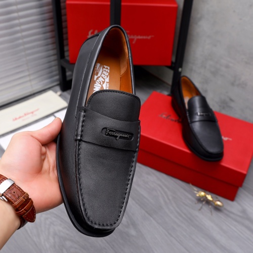 Cheap Salvatore Ferragamo Leather Shoes For Men #1049278 Replica Wholesale [$76.00 USD] [ITEM#1049278] on Replica Salvatore Ferragamo Leather Shoes