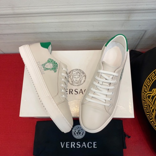 Cheap Versace Casual Shoes For Men #1049697 Replica Wholesale [$76.00 USD] [ITEM#1049697] on Replica Versace Casual Shoes