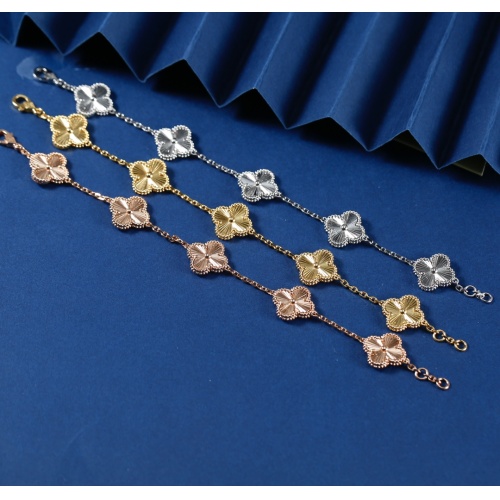 Cheap Van Cleef &amp; Arpels Bracelet For Women #1050513 Replica Wholesale [$39.00 USD] [ITEM#1050513] on Replica Van Cleef &amp; Arpels Bracelets