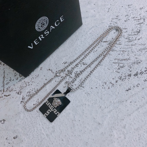 Cheap Versace Necklace #1050610 Replica Wholesale [$40.00 USD] [ITEM#1050610] on Replica Versace Necklaces