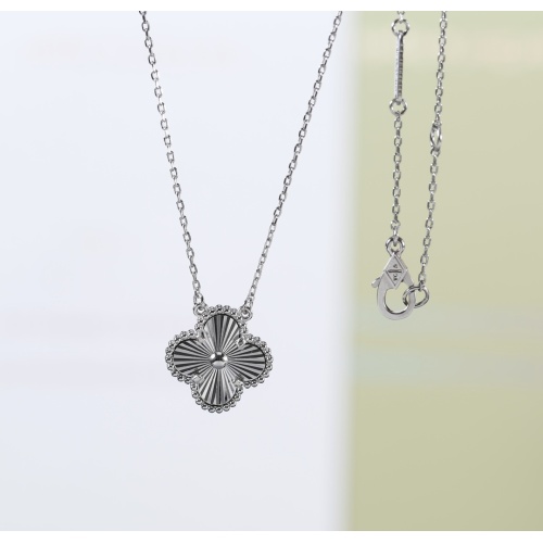 Cheap Van Cleef &amp; Arpels Necklaces For Women #1050627 Replica Wholesale [$27.00 USD] [ITEM#1050627] on Replica Van Cleef &amp; Arpels Necklaces