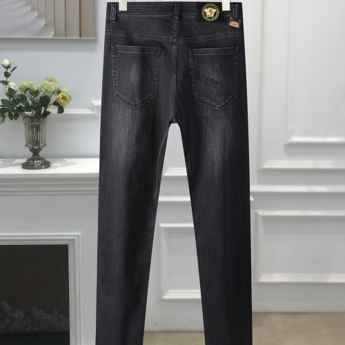 Cheap Versace Jeans For Men #1050798 Replica Wholesale [$42.00 USD] [ITEM#1050798] on Replica Versace Jeans