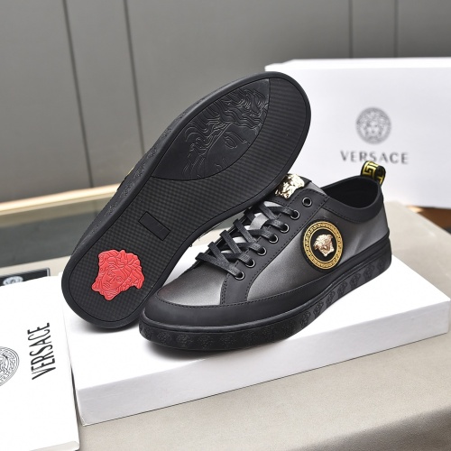 Cheap Versace Casual Shoes For Men #1051182 Replica Wholesale [$76.00 USD] [ITEM#1051182] on Replica Versace Casual Shoes