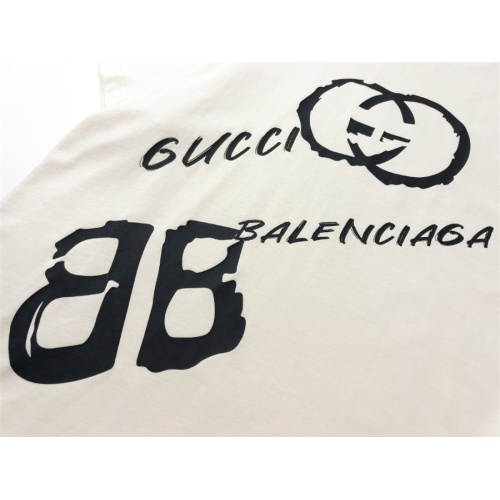 Cheap Balenciaga T-Shirts Short Sleeved For Unisex #1051556 Replica Wholesale [$42.00 USD] [ITEM#1051556] on Replica Balenciaga T-Shirts