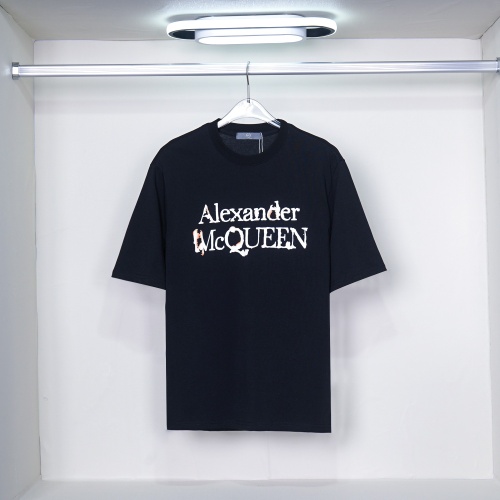Cheap Alexander McQueen T-shirts Short Sleeved For Unisex #1051850 Replica Wholesale [$27.00 USD] [ITEM#1051850] on Replica Alexander McQueen T-shirts