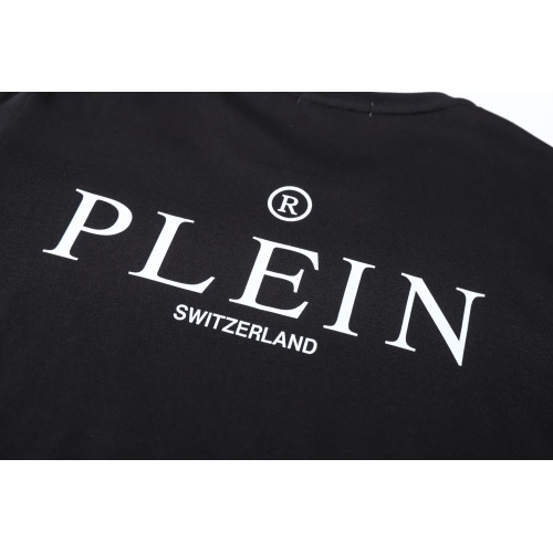 Cheap Philipp Plein PP T-Shirts Short Sleeved For Men #1052735 Replica Wholesale [$27.00 USD] [ITEM#1052735] on Replica Philipp Plein PP T-Shirts