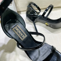 Cheap Versace Sandal For Women #1051102 Replica Wholesale [$108.00 USD] [ITEM#1051102] on Replica Versace Sandal