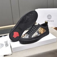 Versace Casual Shoes For Men #1051186