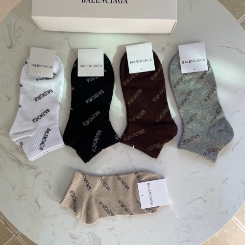 Cheap Balenciaga Socks #1053680 Replica Wholesale [$27.00 USD] [ITEM#1053680] on Replica Balenciaga Socks