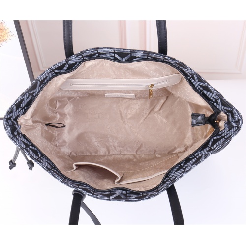 Cheap Michael Kors Handbags For Women #1054945 Replica Wholesale [$29.00 USD] [ITEM#1054945] on Replica Michael Kors Handbags