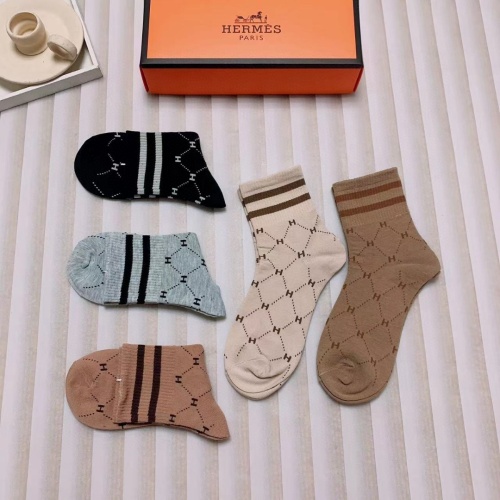 Cheap Hermes Socks #1055521 Replica Wholesale [$27.00 USD] [ITEM#1055521] on Replica Hermes Socks