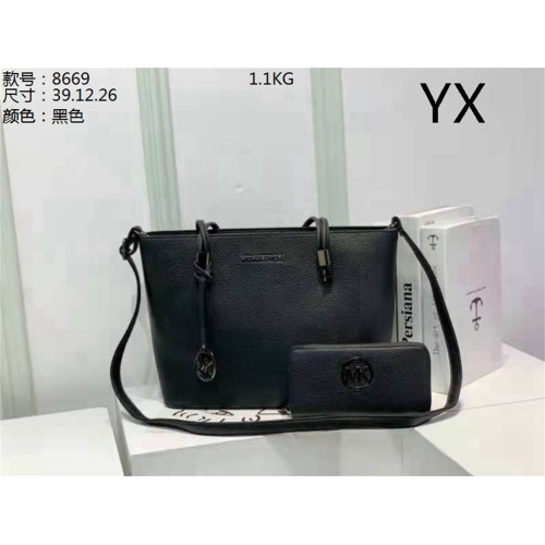 Cheap Michael Kors Handbags For Women #1058564 Replica Wholesale [$40.00 USD] [ITEM#1058564] on Replica Michael Kors Handbags