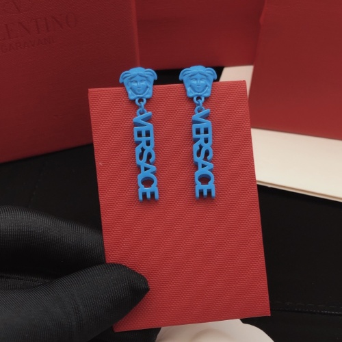 Cheap Versace Earrings For Women #1063304 Replica Wholesale [$27.00 USD] [ITEM#1063304] on Replica Versace Earrings