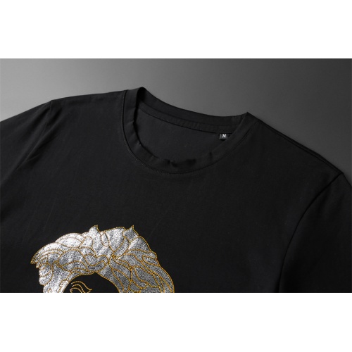Cheap Versace Tracksuits Short Sleeved For Men #1064851 Replica Wholesale [$68.00 USD] [ITEM#1064851] on Replica Versace Tracksuits