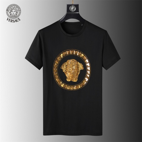 Cheap Versace Tracksuits Short Sleeved For Men #1068589 Replica Wholesale [$60.00 USD] [ITEM#1068589] on Replica Versace Tracksuits