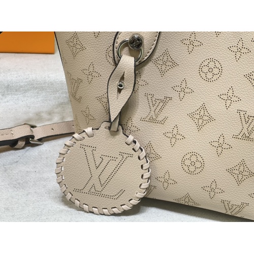 Cheap Louis Vuitton AAA Quality Handbags For Women #1069087 Replica Wholesale [$72.00 USD] [ITEM#1069087] on Replica Louis Vuitton AAA Quality Handbags