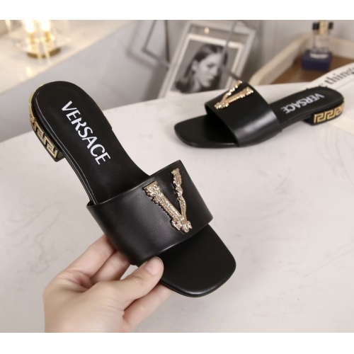 Cheap Versace Slippers For Women #1069595 Replica Wholesale [$76.00 USD] [ITEM#1069595] on Replica Versace Slippers