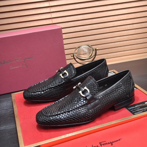 Cheap Salvatore Ferragamo Leather Shoes For Men #1070681 Replica Wholesale [$102.00 USD] [ITEM#1070681] on Replica Salvatore Ferragamo Leather Shoes