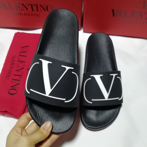 Cheap Valentino Slippers For Men #1070908 Replica Wholesale [$52.00 USD] [ITEM#1070908] on Replica Valentino Slippers