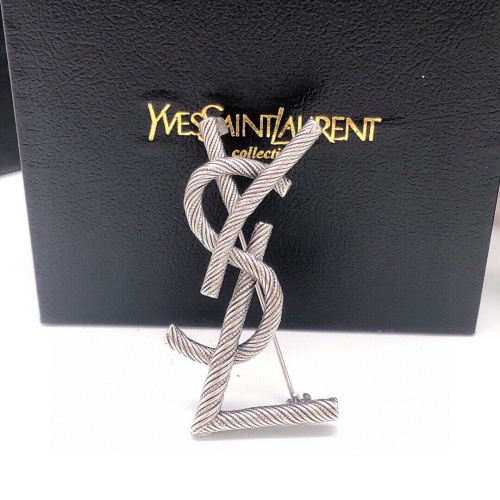 Cheap Yves Saint Laurent Brooches #1072264 Replica Wholesale [$27.00 USD] [ITEM#1072264] on Replica Yves Saint Laurent Brooches
