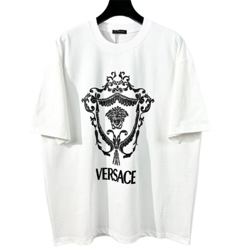 Cheap Versace T-Shirts Short Sleeved For Unisex #1073136 Replica Wholesale [$42.00 USD] [ITEM#1073136] on Replica Versace T-Shirts