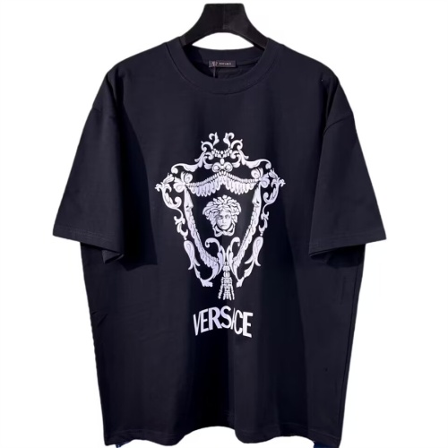 Cheap Versace T-Shirts Short Sleeved For Unisex #1073137 Replica Wholesale [$42.00 USD] [ITEM#1073137] on Replica Versace T-Shirts