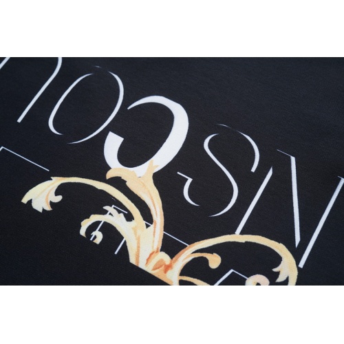 Cheap Versace T-Shirts Short Sleeved For Men #1075530 Replica Wholesale [$32.00 USD] [ITEM#1075530] on Replica Versace T-Shirts