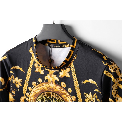 Cheap Versace T-Shirts Short Sleeved For Men #1075691 Replica Wholesale [$25.00 USD] [ITEM#1075691] on Replica Versace T-Shirts