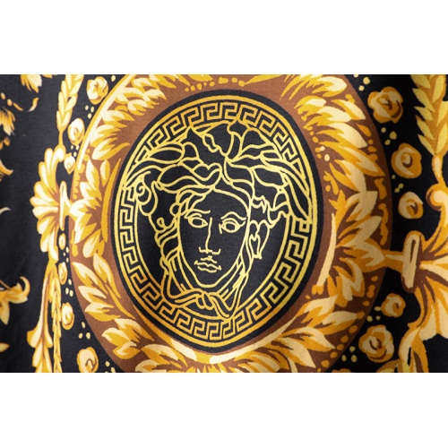 Cheap Versace T-Shirts Short Sleeved For Men #1075691 Replica Wholesale [$25.00 USD] [ITEM#1075691] on Replica Versace T-Shirts