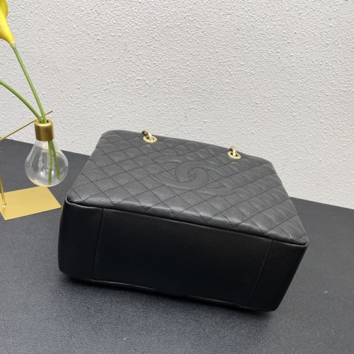 Cheap Chanel AAA Quality Shoulder Bags For Women #1076118 Replica Wholesale [$98.00 USD] [ITEM#1076118] on Replica Chanel AAA Quality Shoulder Bags