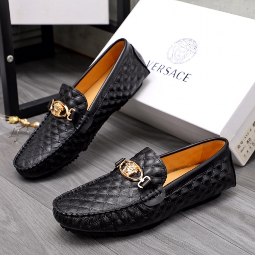 Cheap Versace Leather Shoes For Men #1076305 Replica Wholesale [$68.00 USD] [ITEM#1076305] on Replica Versace Leather Shoes