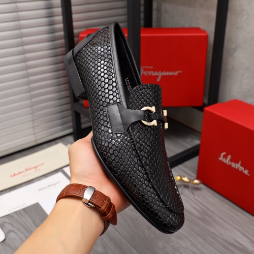 Cheap Salvatore Ferragamo Leather Shoes For Men #1076321 Replica Wholesale [$100.00 USD] [ITEM#1076321] on Replica Salvatore Ferragamo Leather Shoes