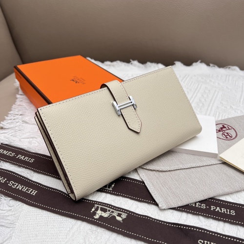 Cheap Hermes AAA Quality Wallets #1076576 Replica Wholesale [$52.00 USD] [ITEM#1076576] on Replica Hermes AAA Quality Wallets