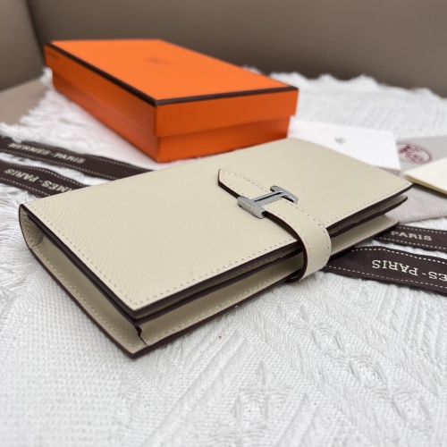 Cheap Hermes AAA Quality Wallets #1076576 Replica Wholesale [$52.00 USD] [ITEM#1076576] on Replica Hermes AAA Quality Wallets